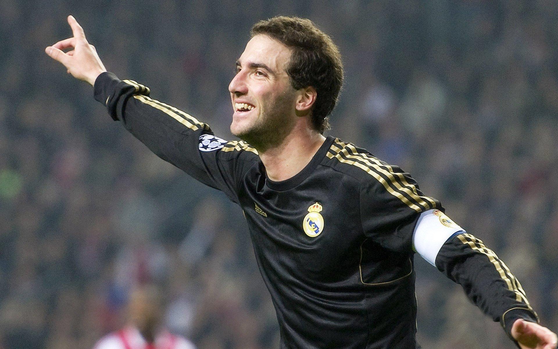 击剑健儿军训淬火 砥砺意志剑指巴黎